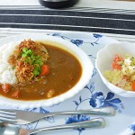 カレーライスの定食の例